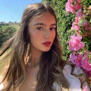 ella cervetto boyfriend|Ella Cervetto Bio, Boyfriend, Career, Net Worth,。